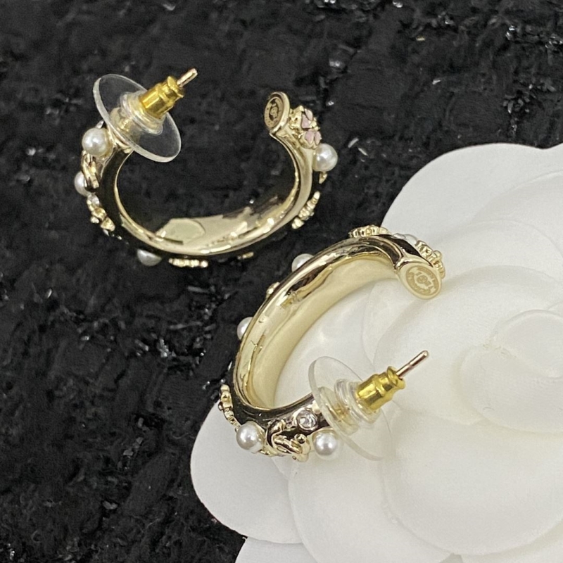 Ch**el earrings